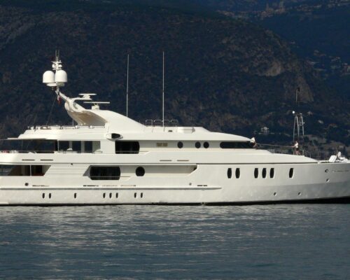 Athens Diamond Cruises Luxury Yacht Charter in Greece