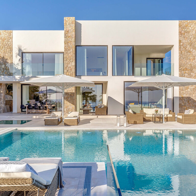 Athens Diamond Cruises Luxury Yacht Charter in Greece